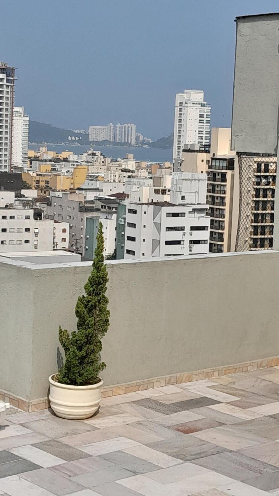 500M Da Praia, Predio Cm Piscina, 1Garagem, Wi-Fi 300 Mbps, Centro De Guaruja, Proximo A Praia E Comercio, Horarios Check-In E Check-Out Flexiveis, Churrasqueira, 외부 사진