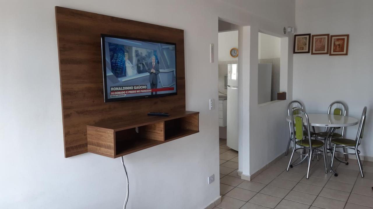 500M Da Praia, Predio Cm Piscina, 1Garagem, Wi-Fi 300 Mbps, Centro De Guaruja, Proximo A Praia E Comercio, Horarios Check-In E Check-Out Flexiveis, Churrasqueira, 외부 사진